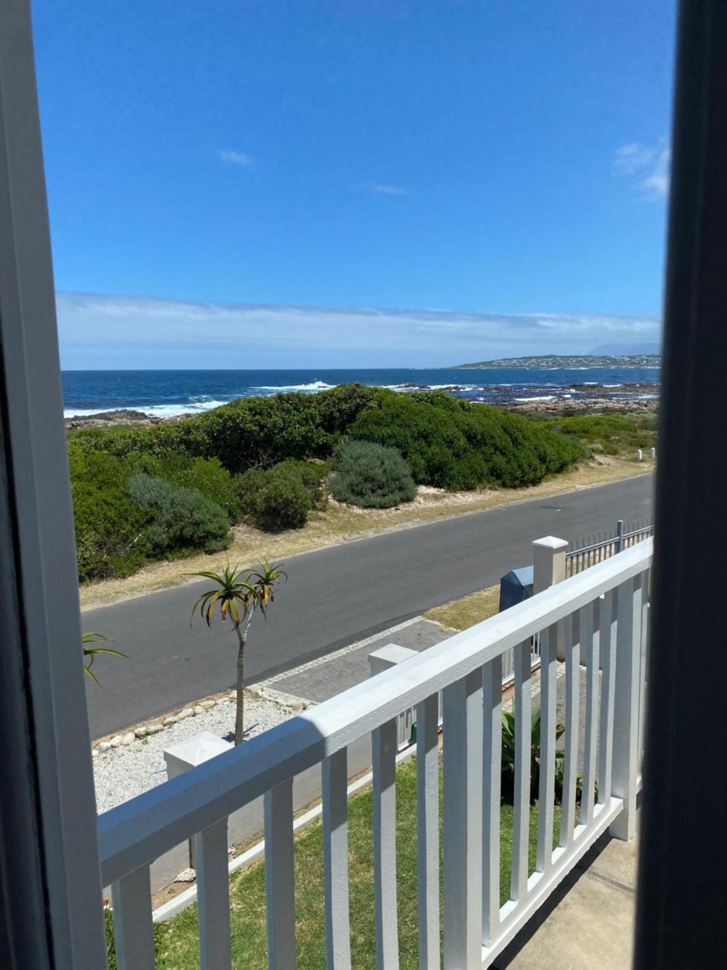 Shore'S Edge Luxury Oceanfront Home Hermanus Exterior photo